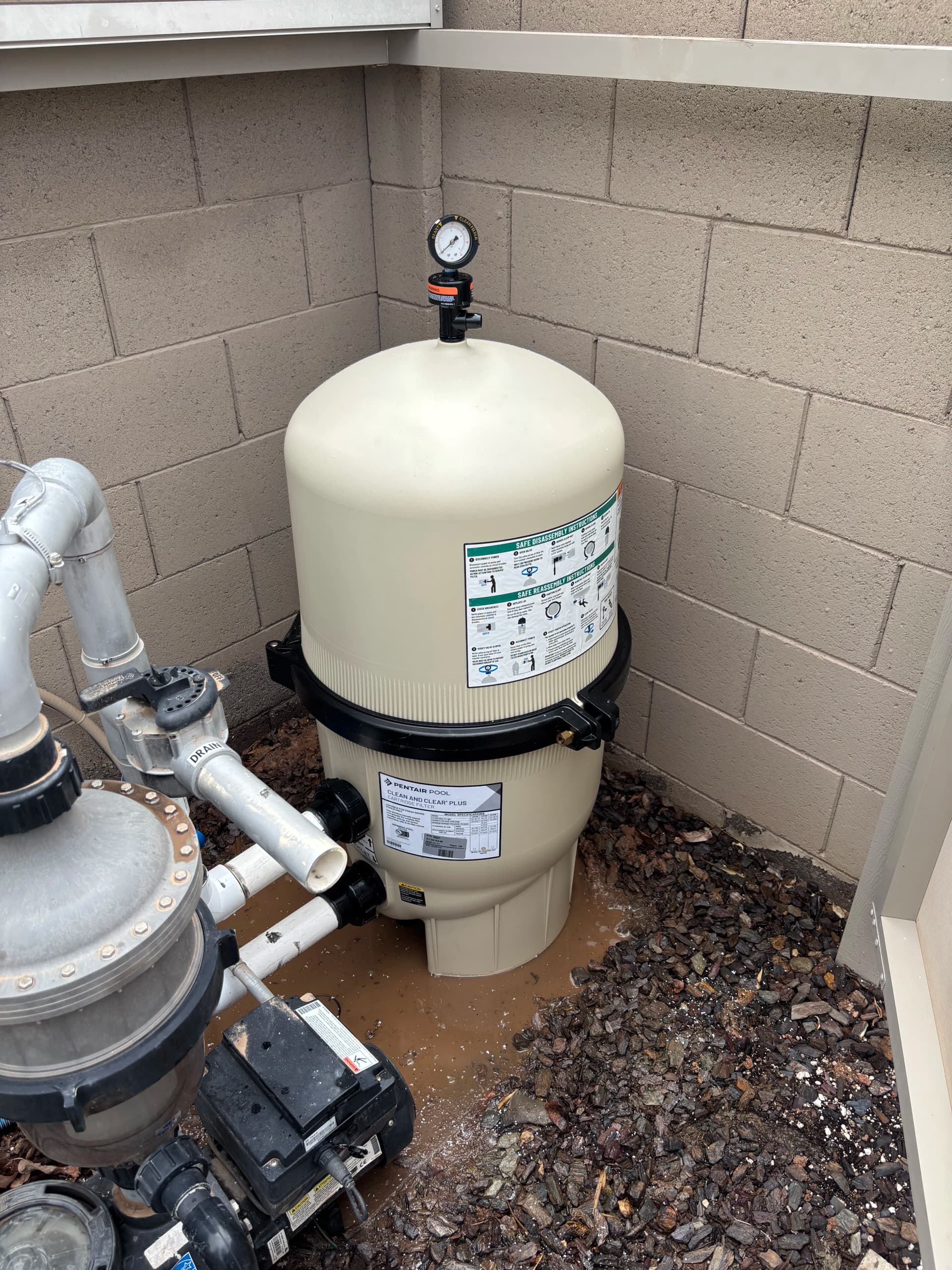 Gallery photos for Old Pool Filter Swapped Out for a Brand New Pentair 420: Image #1